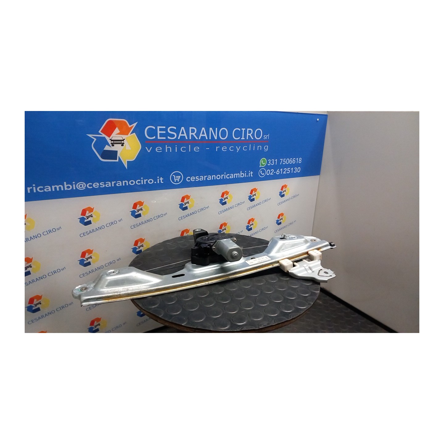 ALZACRISTALLO ELETTR. PORTA POST. C/MOTORINO DX. 012 NISSAN QASHQAI (J11E) (01/14-03/18) K9K 827004EA0A