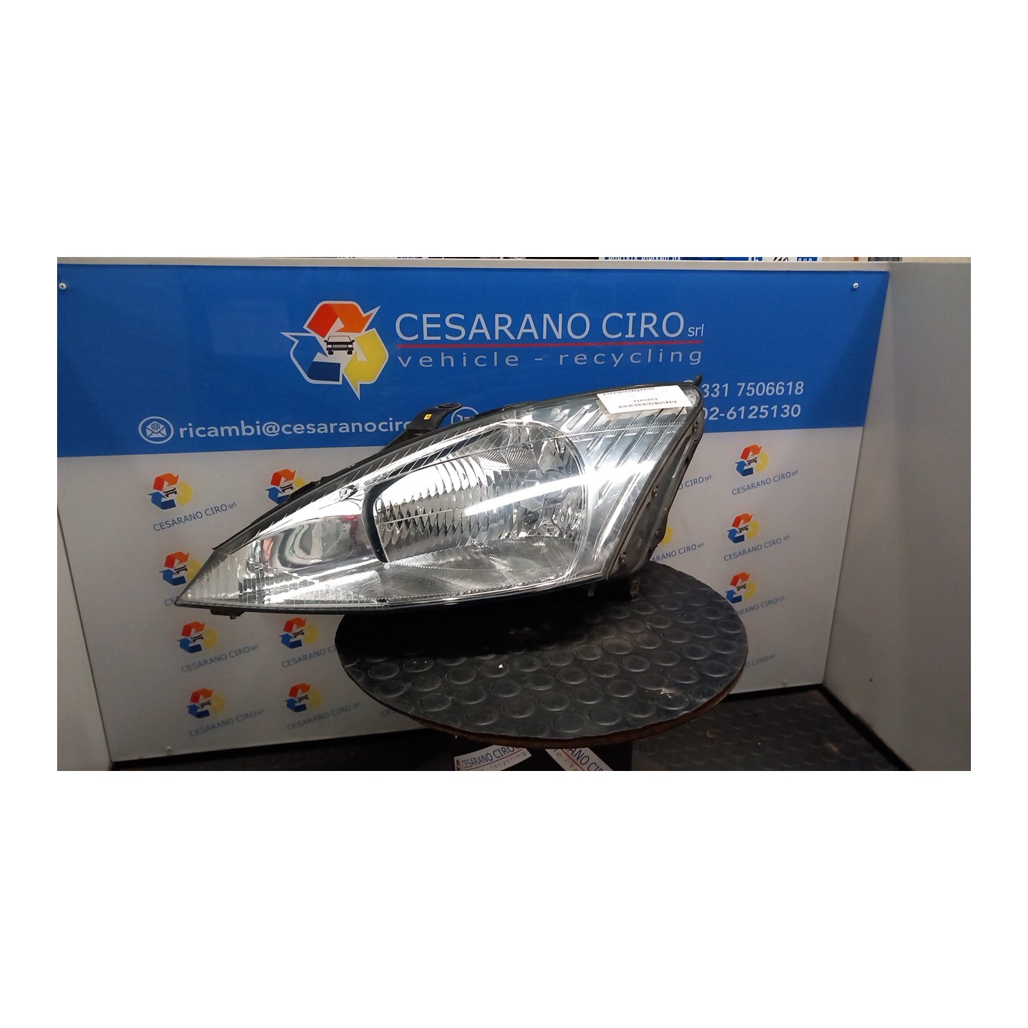 PROIETTORE C/REGOLAZ. MANUALE FARI SX. 014 FORD FOCUS (CAK) (10/98-03/02) FYDB 1152091