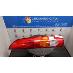 FANALE POST. P/PORTELLO POST. DX. 020 RENAULT KANGOO (04/03-03/09) D4FF7 8200150621