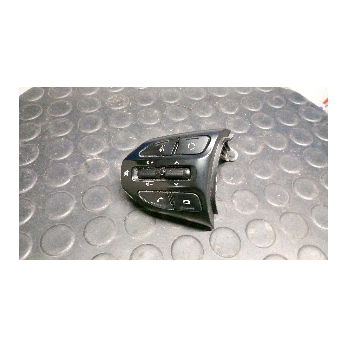 BLOCCO VOLANTE MULTIFUNZIONE P/CRUISE CONTROL SX. 053 KIA STONIC (09/17-06/21) D4FB 96710H8530