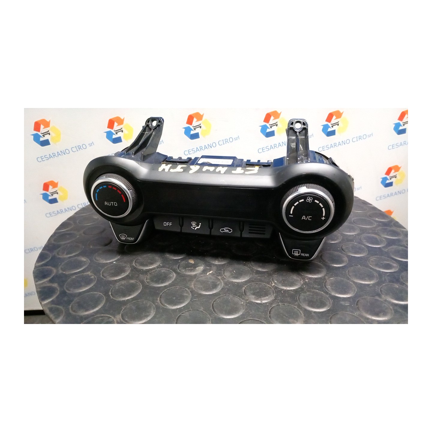 BLOCCO COMANDO CLIMATIZZAZIONE P/A/C AUT. 055 KIA STONIC (09/17-06/21) D4FB 97250H8220SA1
