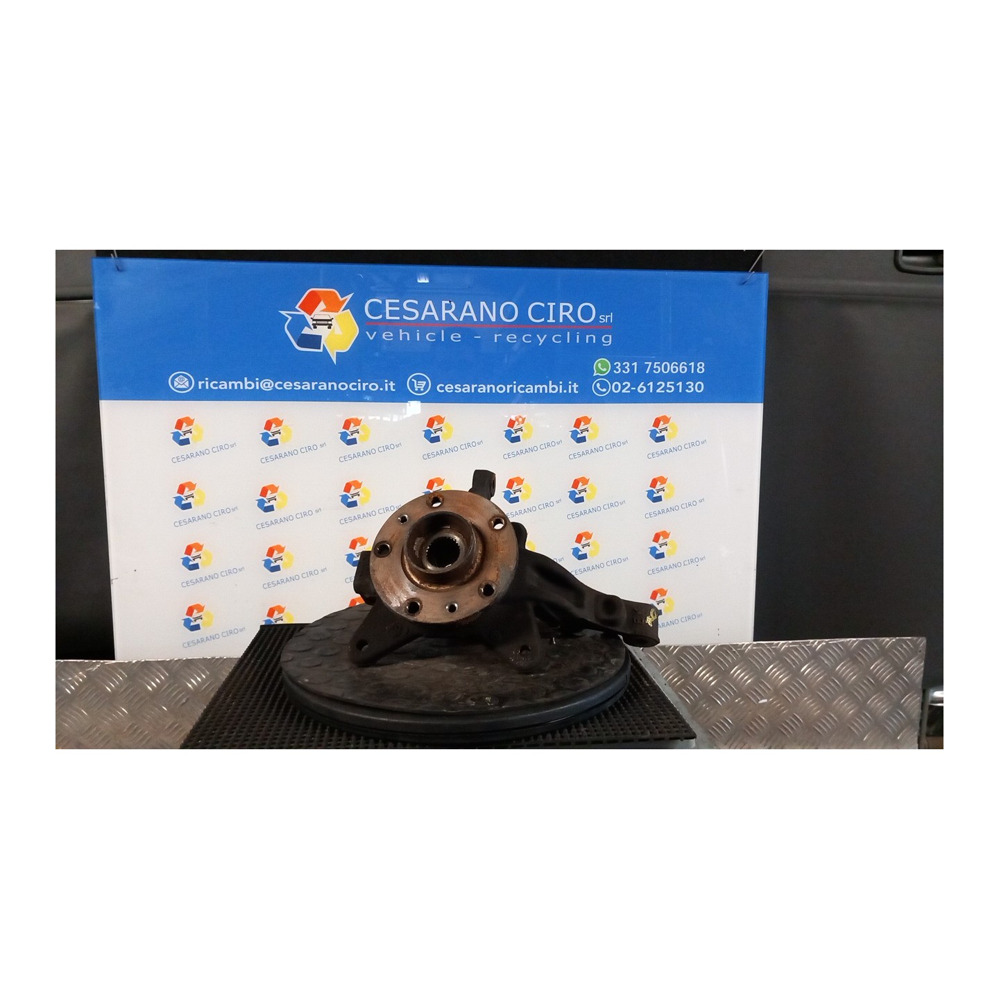 MONTANTE SOSP. ANT. P/DISCO 15"/16" DX. 074 RENAULT KANGOO FURGONE (04/13-) K4MK8 8200755590
