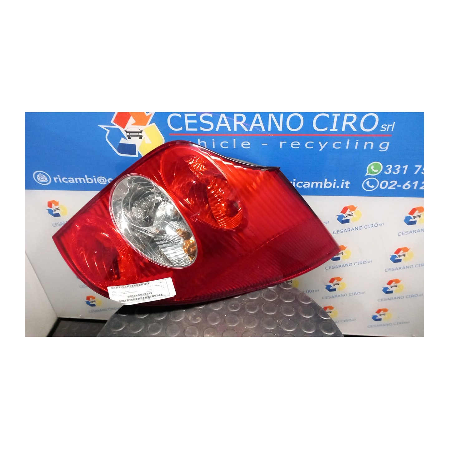 FANALE POST. DX. 053 RENAULT LAGUNA 2A SERIE (03/01-09/07) F9QC7 8200703489