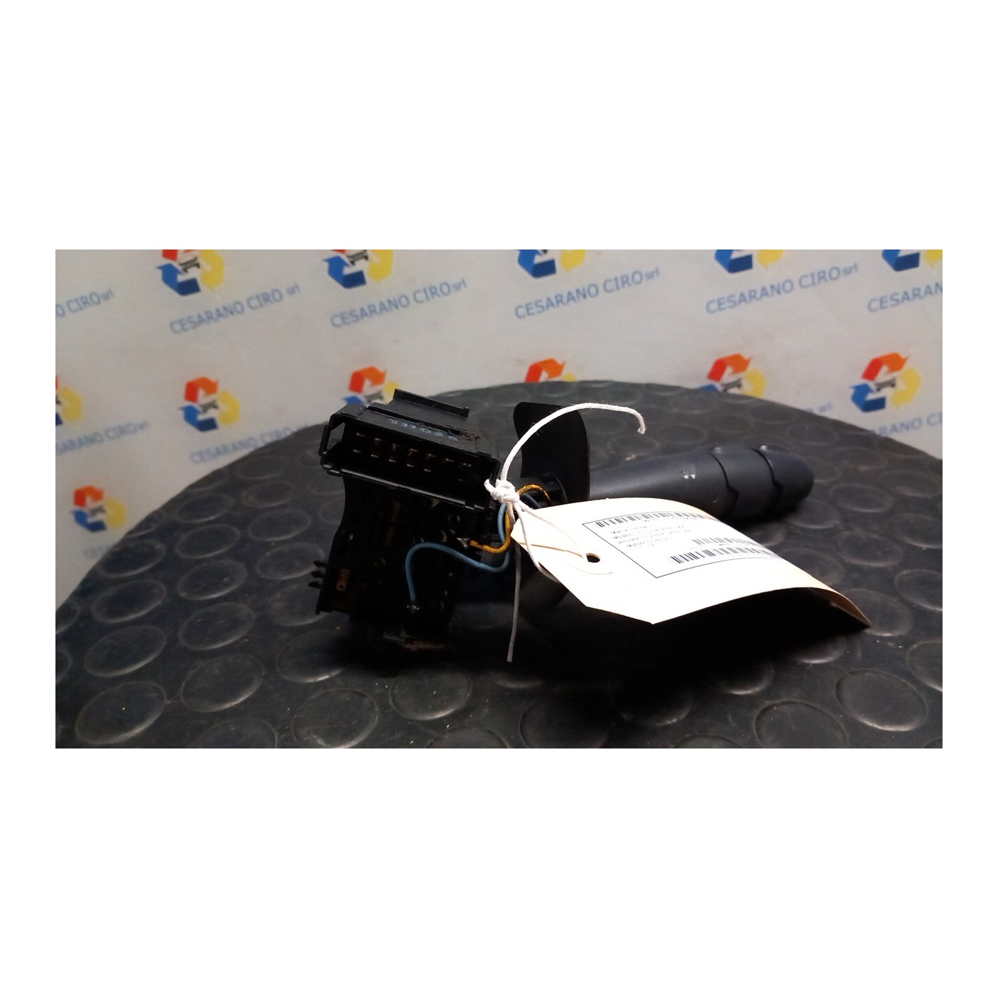 BLOCCO COMANDO VOLANTE LUCI 142 RENAULT CLIO 2A SERIE (05/01-11/10) D7FG7 8201352754