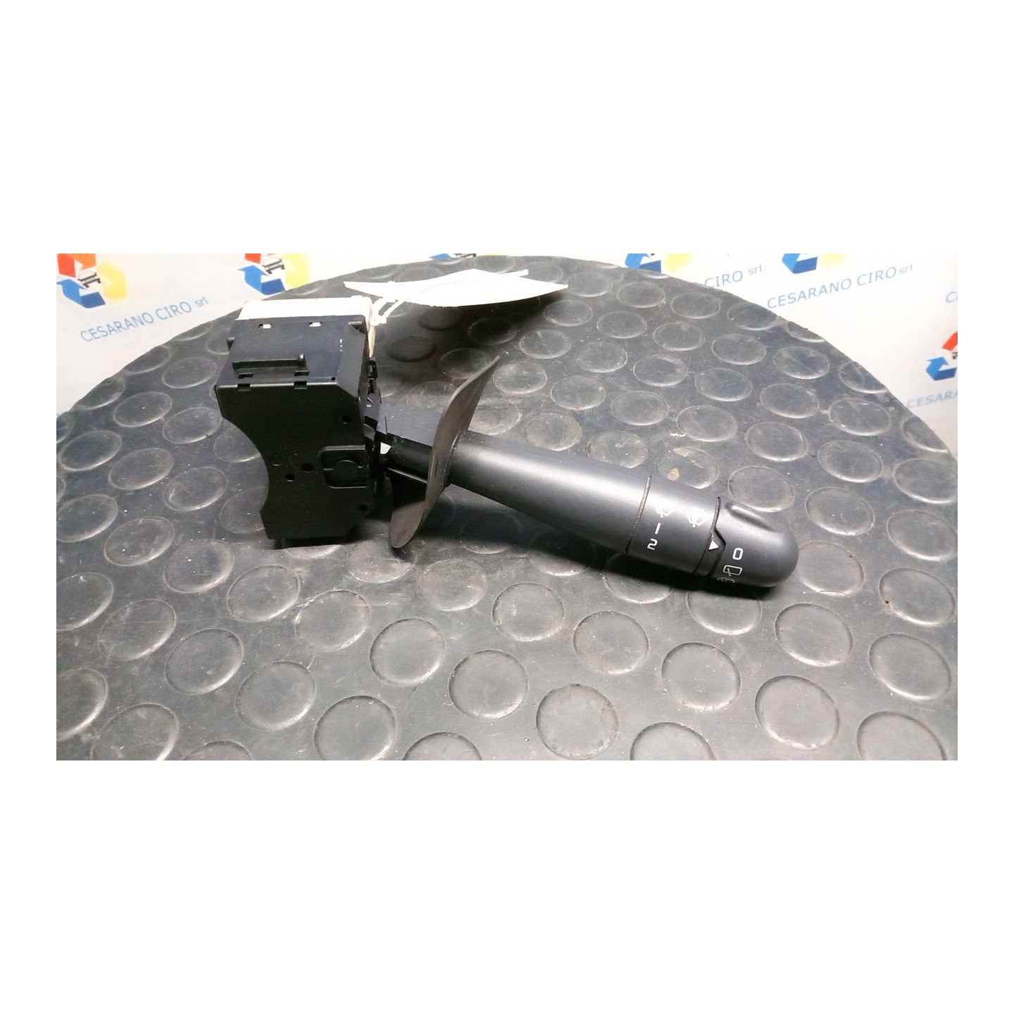 BLOCCO COMANDI TERGICRISTALLI 143 RENAULT CLIO 2A SERIE (05/01-11/10) D7FG7 7701047543