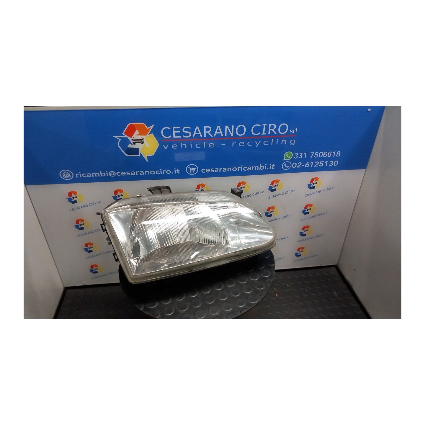 PROIETTORE DX. 002 RENAULT MEGANE 1A SERIE (01/96-09/99) K7MA7 7701040683