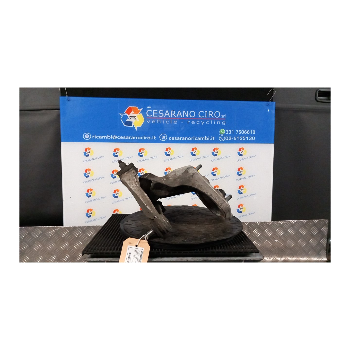 BRACCIO OSCILLANTE SUP. SOSP. ANT. DX. 012 ALFA ROMEO 147 (W8) (10/04-07/11) AR37203 51834094