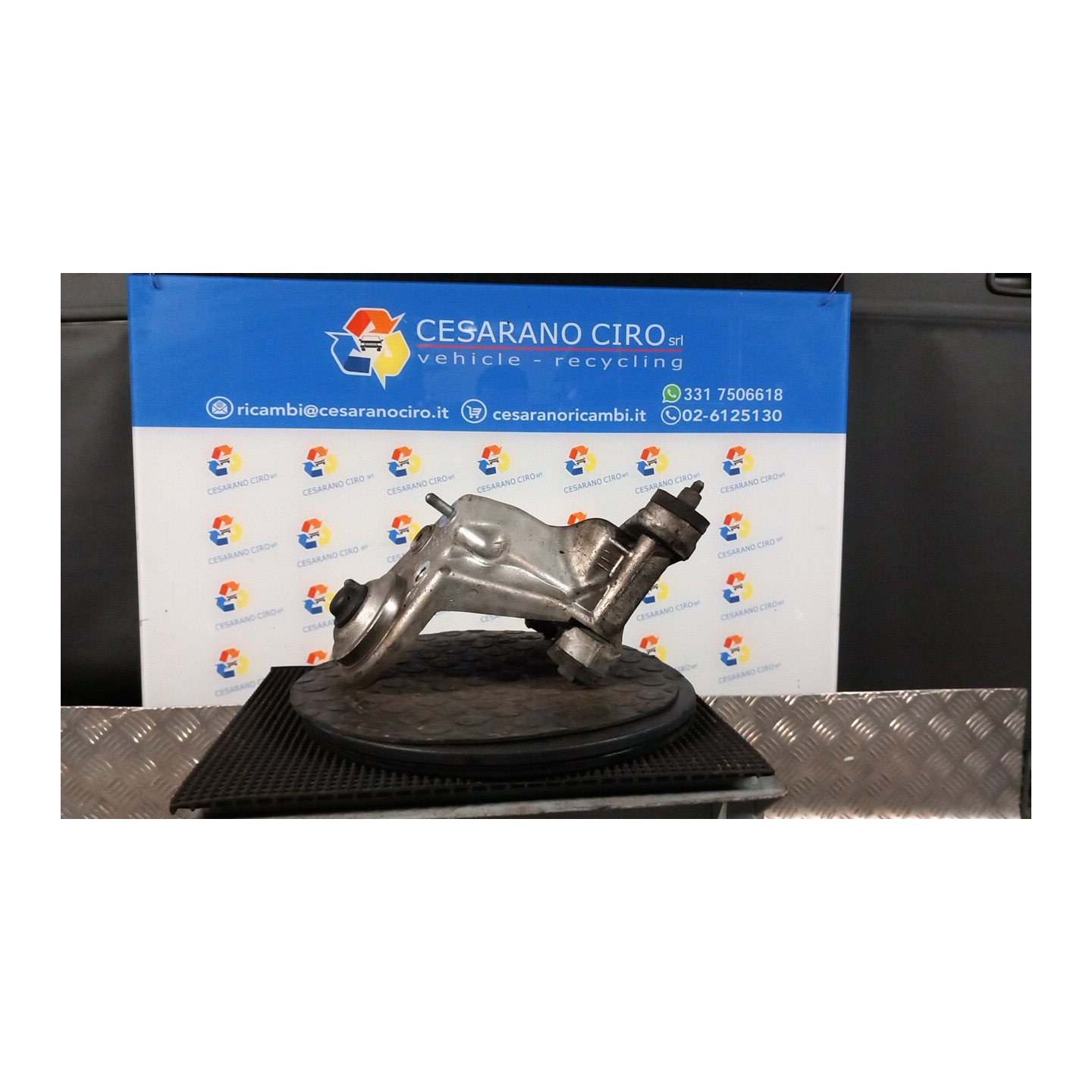 BRACCIO OSCILLANTE SUP. SOSP. ANT. DX. 012 ALFA ROMEO 147 (W8) (10/04-07/11) AR37203 51834094