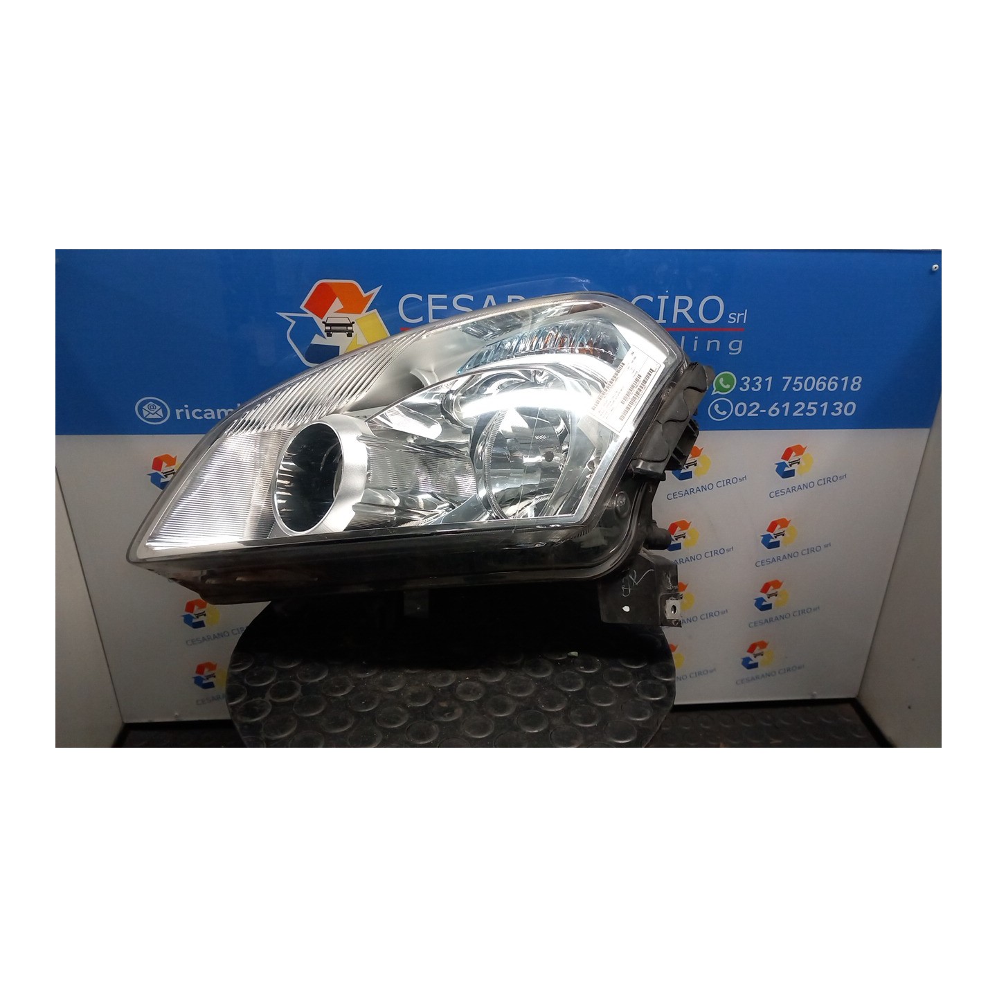 PROIETTORE SX. 059 NISSAN QASHQAI (J10E/JJ10E) (02/07-12 MR20 26060JE20A