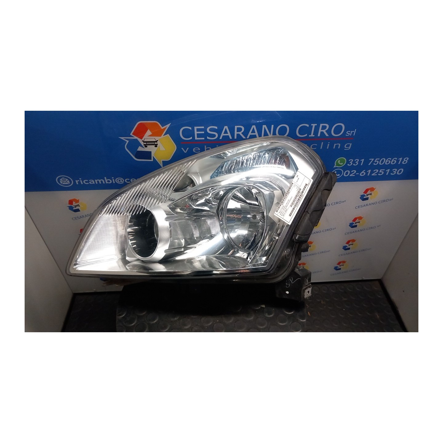 PROIETTORE SX. 059 NISSAN QASHQAI (J10E/JJ10E) (02/07-12 MR20 26060JE20A
