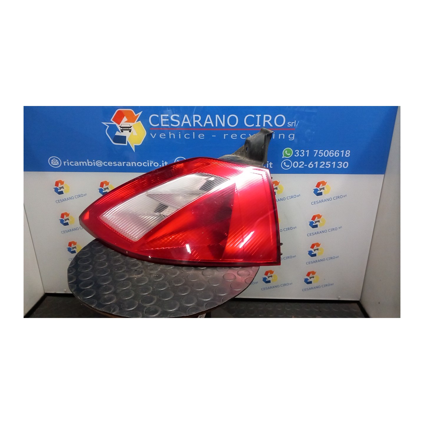 FANALE POST. DX. 067 RENAULT MEGANE 2A SERIE (09/02-02/06) K4JD7 8200073237