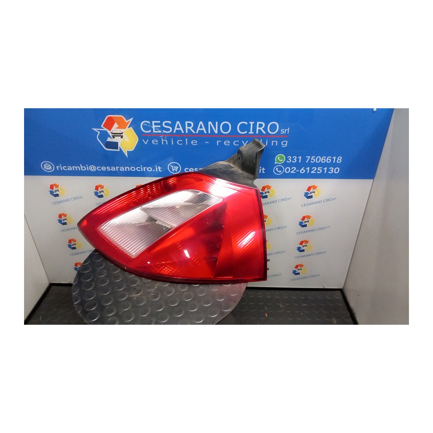FANALE POST. DX. 067 RENAULT MEGANE 2A SERIE (09/02-02/06) K4JD7 8200073237