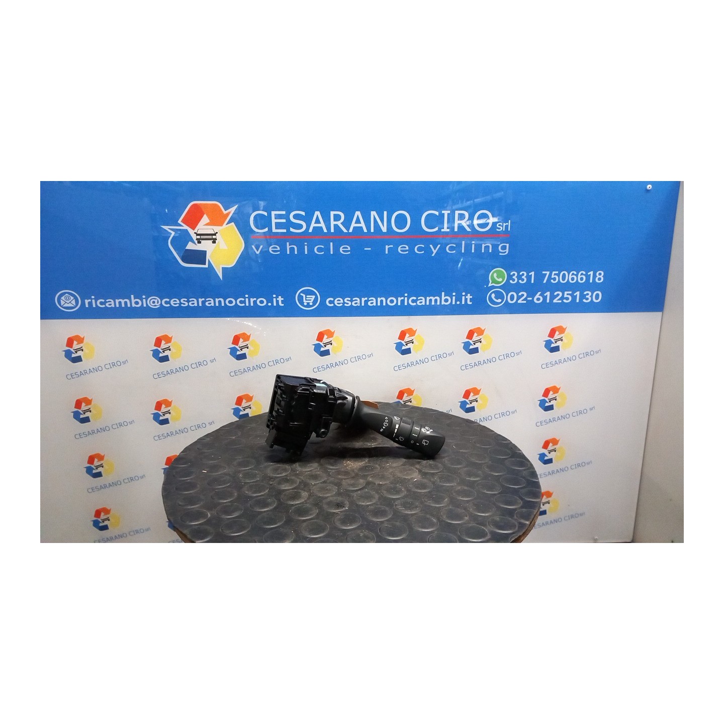 BLOCCO COMANDI TERGICRISTALLI P/LIVELLO G 083 TOYOTA AURIS (11/12-) 2ZR-FXE 8465202670