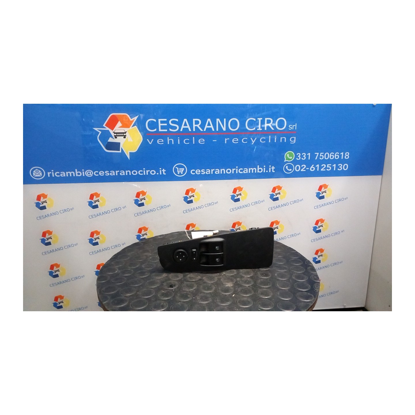 BLOCCO COMANDI ALZACRISTALLI E RETROVISORI EST. 142 FIAT BRAVO (3L) (01/07-03/10) 198A4000 735441807
