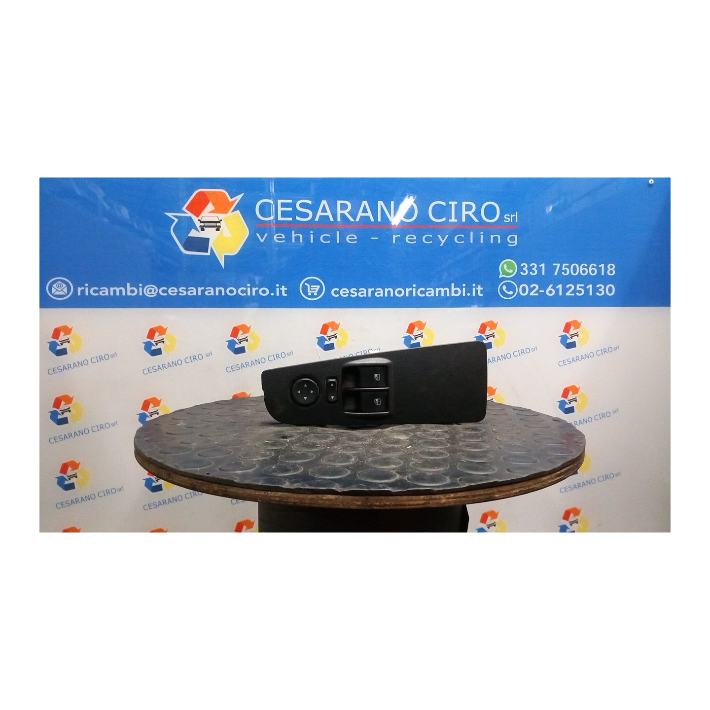 BLOCCO COMANDI ALZACRISTALLI E RETROVISORI EST. 142 FIAT BRAVO (3L) (01/07-03/10) 198A4000 735441807