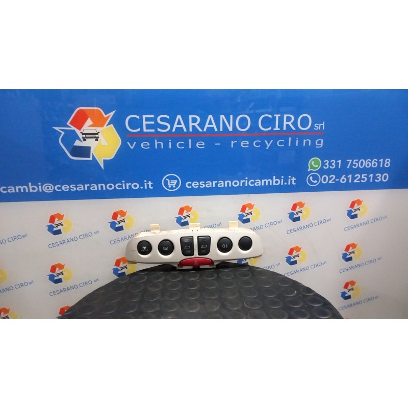 BLOCCO COMANDI MULTIFUNZIONI C/SERVOGUIDA ELET. 018 FIAT PUNTO (2U) (07/03-01/07) 188A9000 735359836