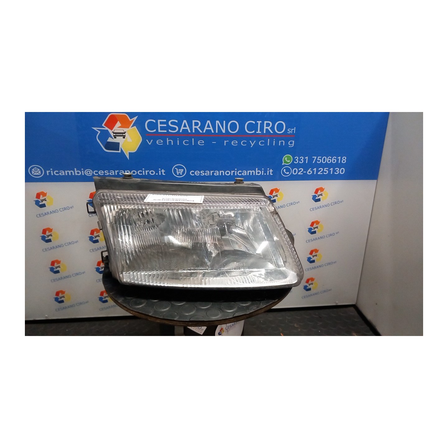 PROIETTORE CON REGOLATORE ALTEZZA DX. 039 VOLKSWAGEN PASSAT (3B) (08/96-04/03) AFN 3B0941016AN