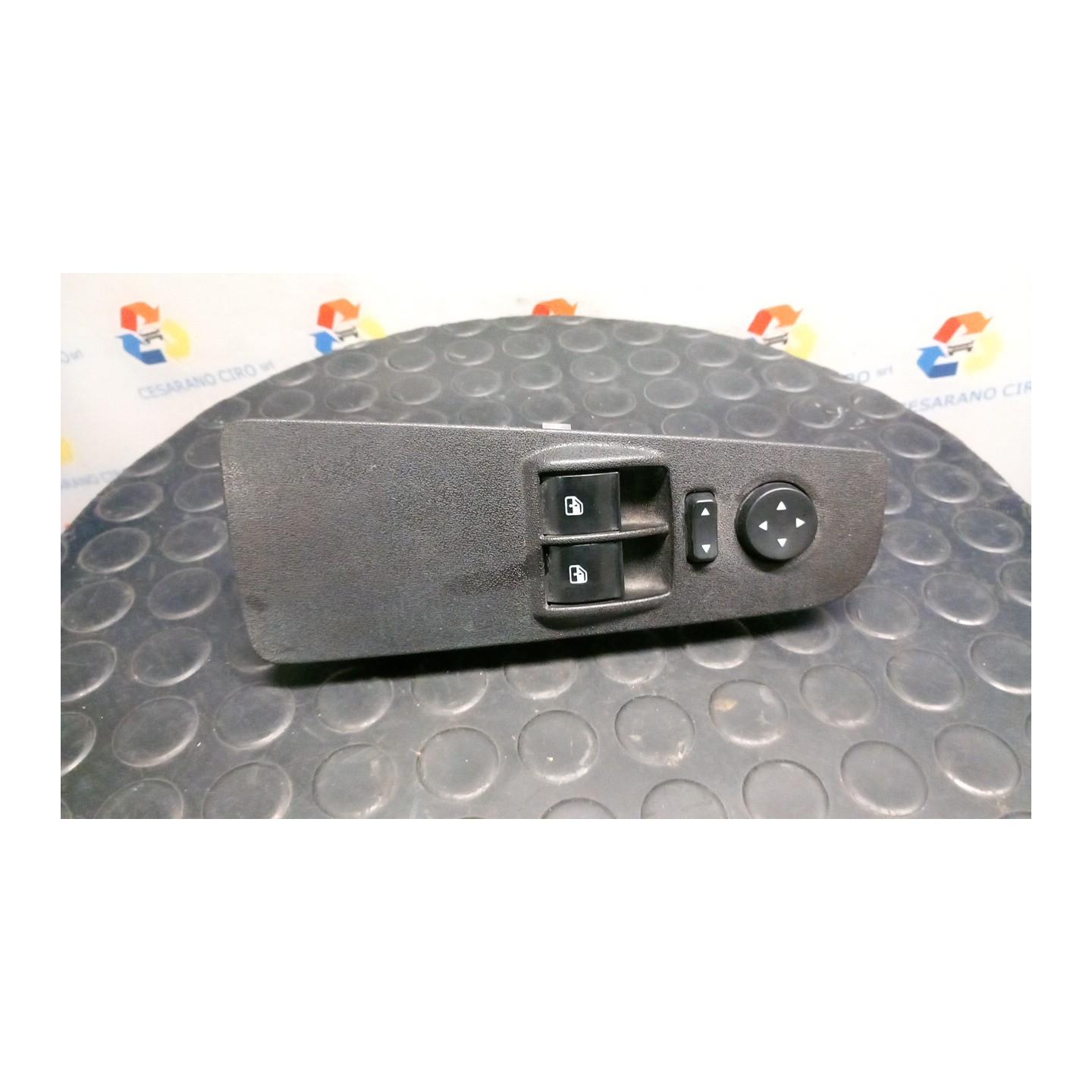 BLOCCO COMANDI ALZACRISTALLI E RETROVISORI EST. SX. 042 FIAT GRANDE PUNTO (2Y) (06/05-12/08 199A4000 735411026