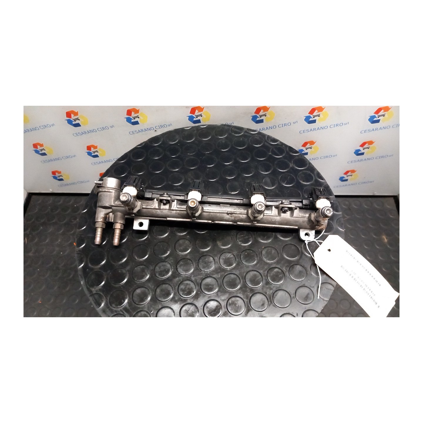 INIETTORE 041 VOLKSWAGEN BORA (1J) (03/99-02/06) AZD 037906031AA