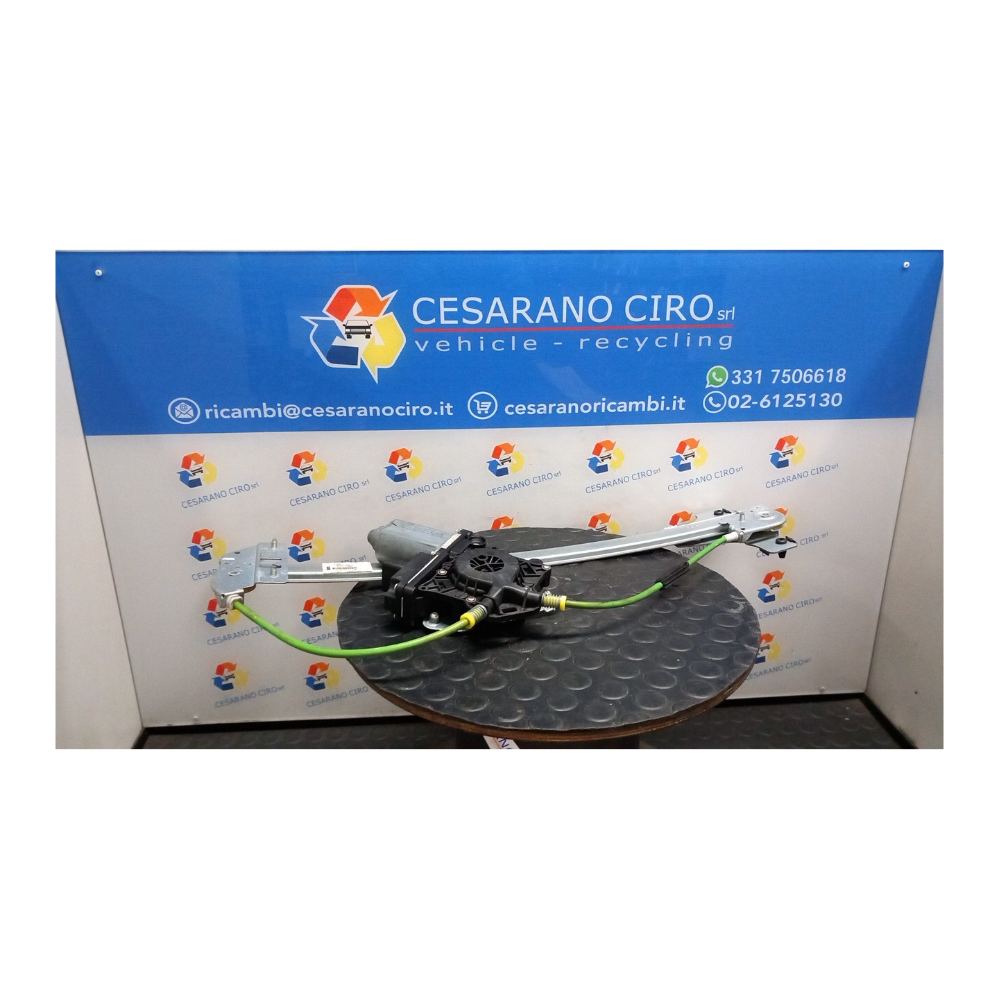 ALZACRISTALLO ELETTR. PORTA POST. C/MOTORINO SX. 088 CITROEN C8 (08/02-) RH02 922377
