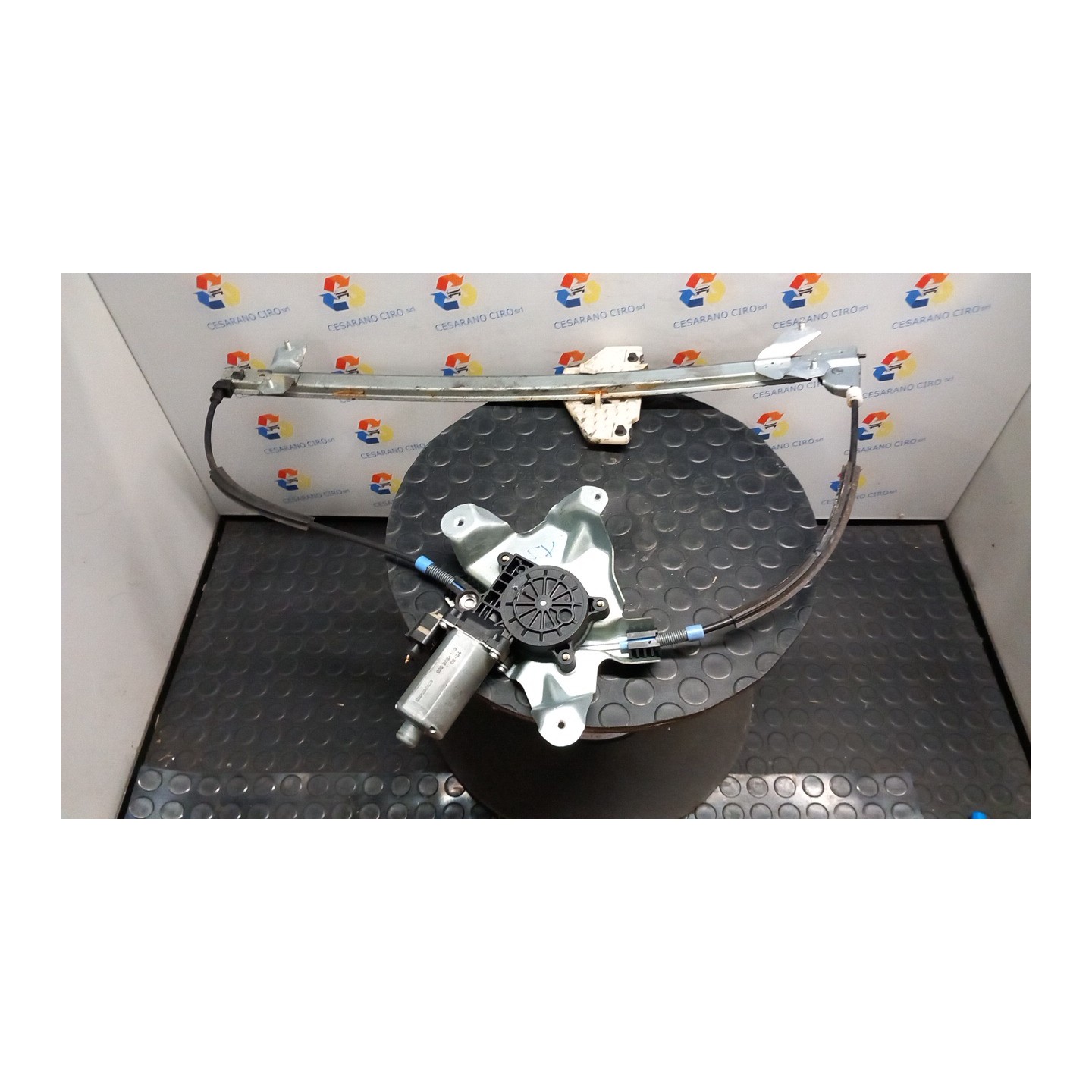 ALZACRISTALLO ELETTR. PORTA ANT. SX. 108 FORD TRANSIT CONNECT (TC7) (12/02-) P9PB 5182968