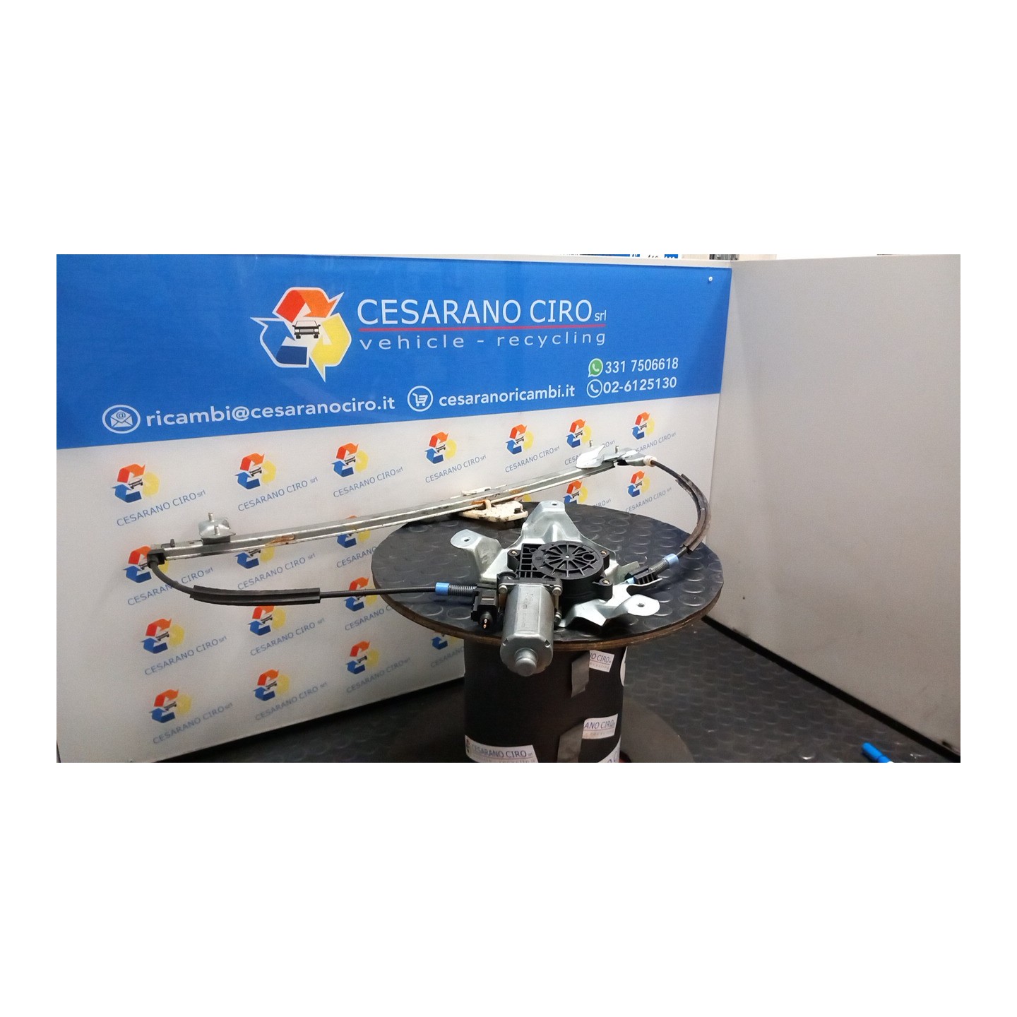 ALZACRISTALLO ELETTR. PORTA ANT. SX. 108 FORD TRANSIT CONNECT (TC7) (12/02-) P9PB 5182968