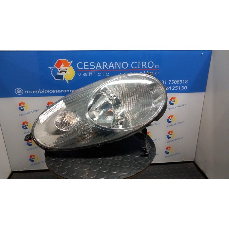 PROIETTORE DX. 003 NISSAN MICRA (K12E) (11/02-05/06) CR12 26010BC50B