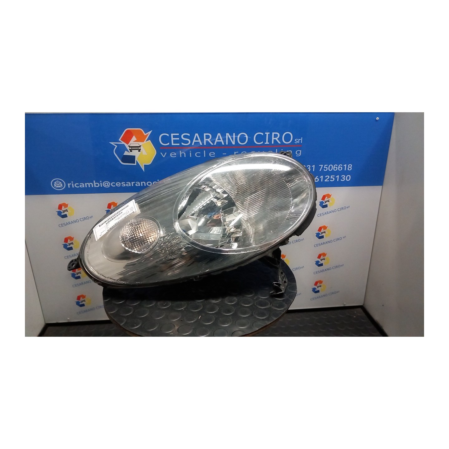 PROIETTORE DX. 003 NISSAN MICRA (K12E) (11/02-05/06) CR12 26010BC50B