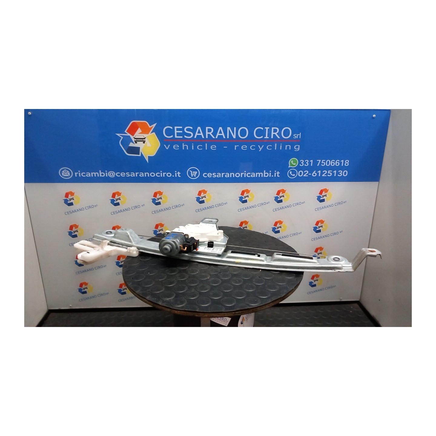 ALZACRISTALLO ELETTR. PORTA POST. SX. 057 JEEP PATRIOT (MK) (09/07-) B K68002893AA