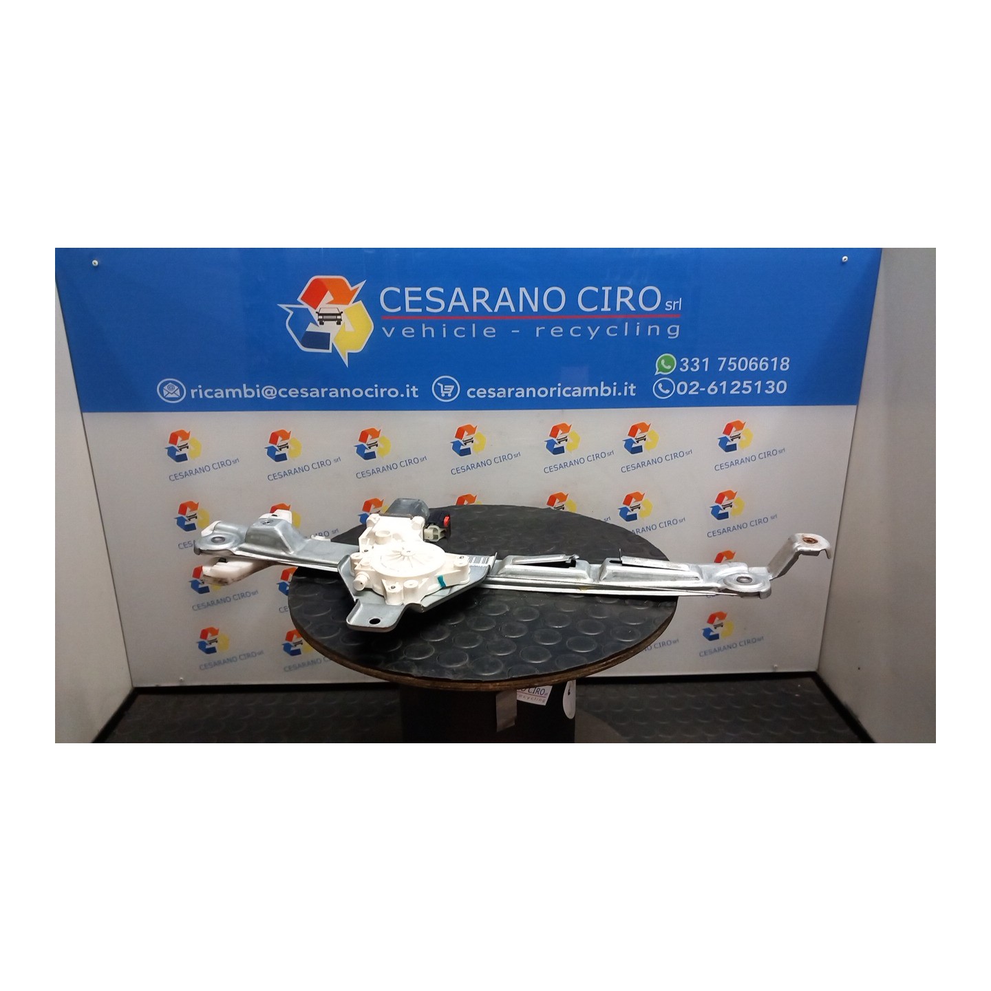 ALZACRISTALLO ELETTR. PORTA POST. DX. 058 JEEP PATRIOT (MK) (09/07-) B K68002892AA