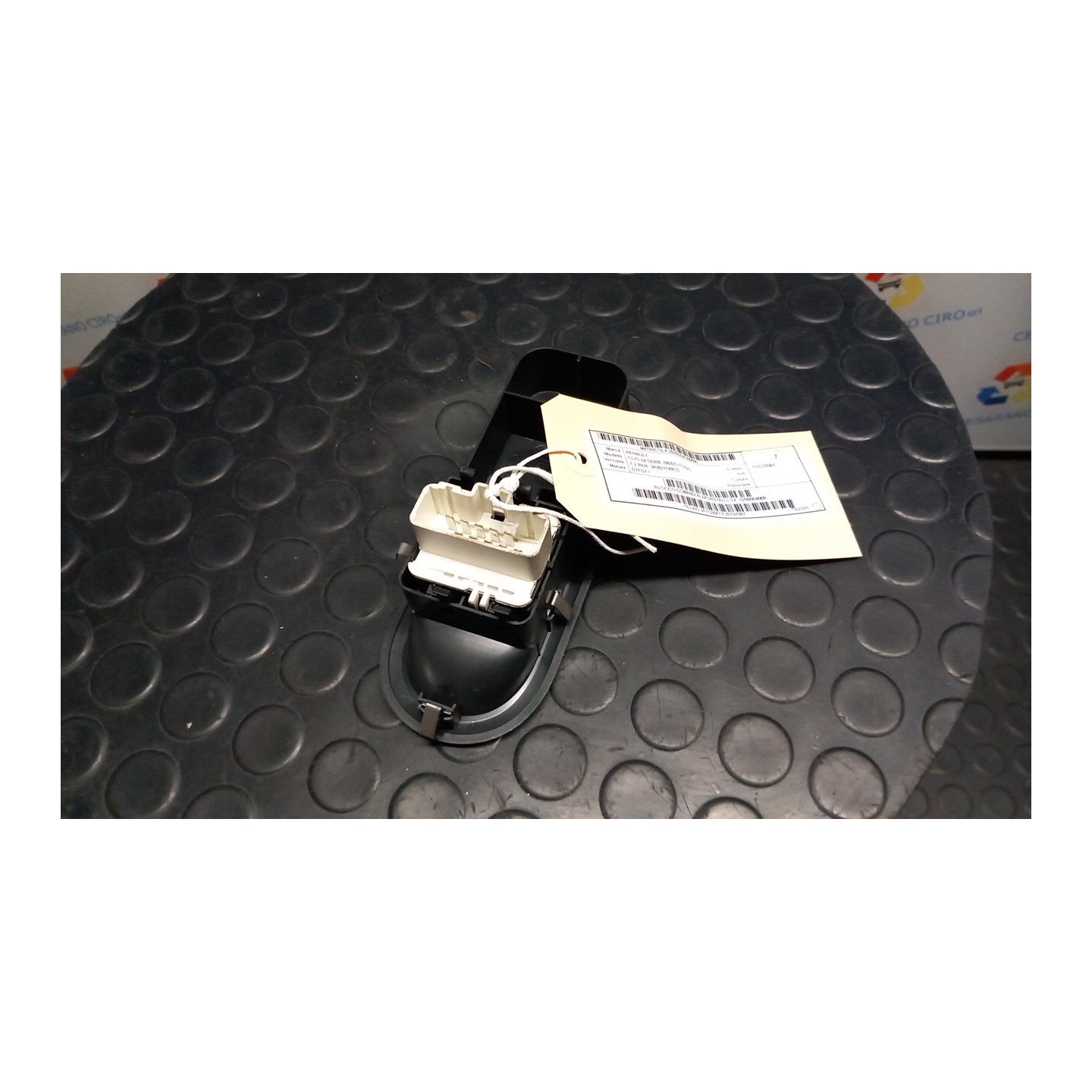 BLOCCO COMANDI ALZACRISTALLI SX. 095 RENAULT CLIO 2A SERIE (05/01-11/10) D7FG7 8200084008