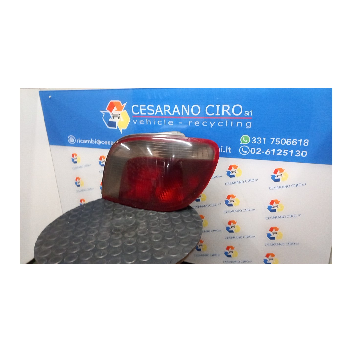 FANALE POST. DX. 107 TOYOTA YARIS (10/01-11/05)     (FRP) 1SZFE 815510D070