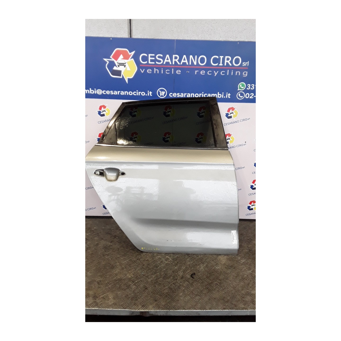 PORTA POST. DX. 013 KIA CARENS 3A SERIE (04/13-01/17) D4FD 77004A4000
