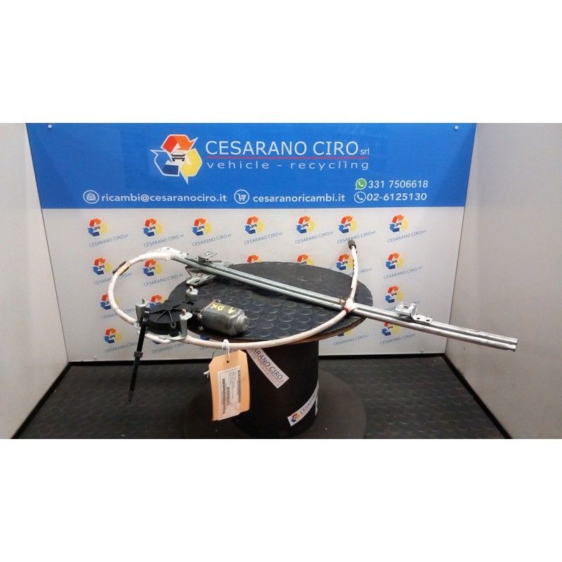 ALZACRISTALLO ELETTR. PORTA ANT. DX. 094 IVECO DAILY (02/00-04/06) F1AE0481B 504173866