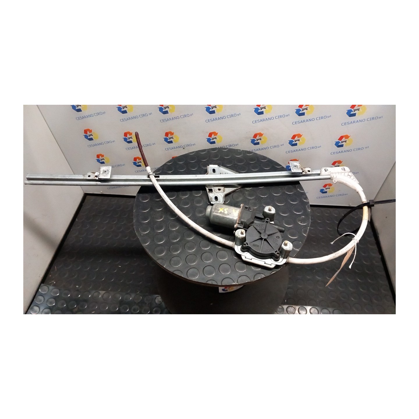 ALZACRISTALLO ELETTR. PORTA ANT. SX. 095 IVECO DAILY (02/00-04/06) F1AE0481B 504173868