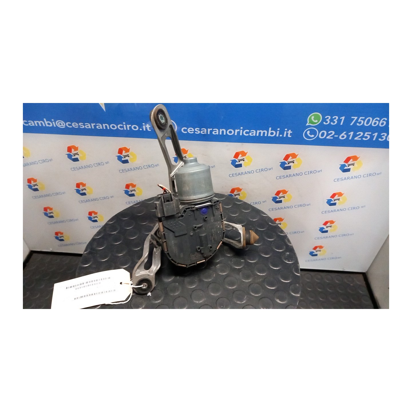 MOTORINO TERGIPARABREZZA DX. 030 KIA CARENS 3A SERIE (04/13-01/17) D4FD 98110A4900