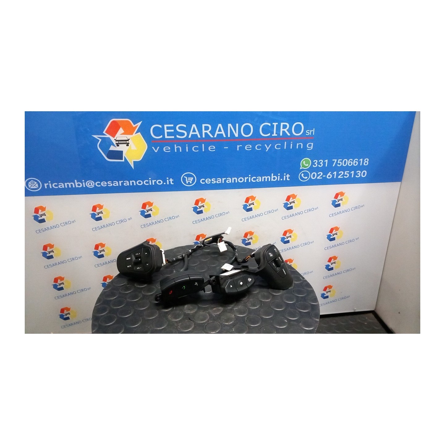 BLOCCO VOLANTE MULTIFUNZIONE SX. 033 KIA CARENS 3A SERIE (04/13-01/17) D4FD 96710A4100WK