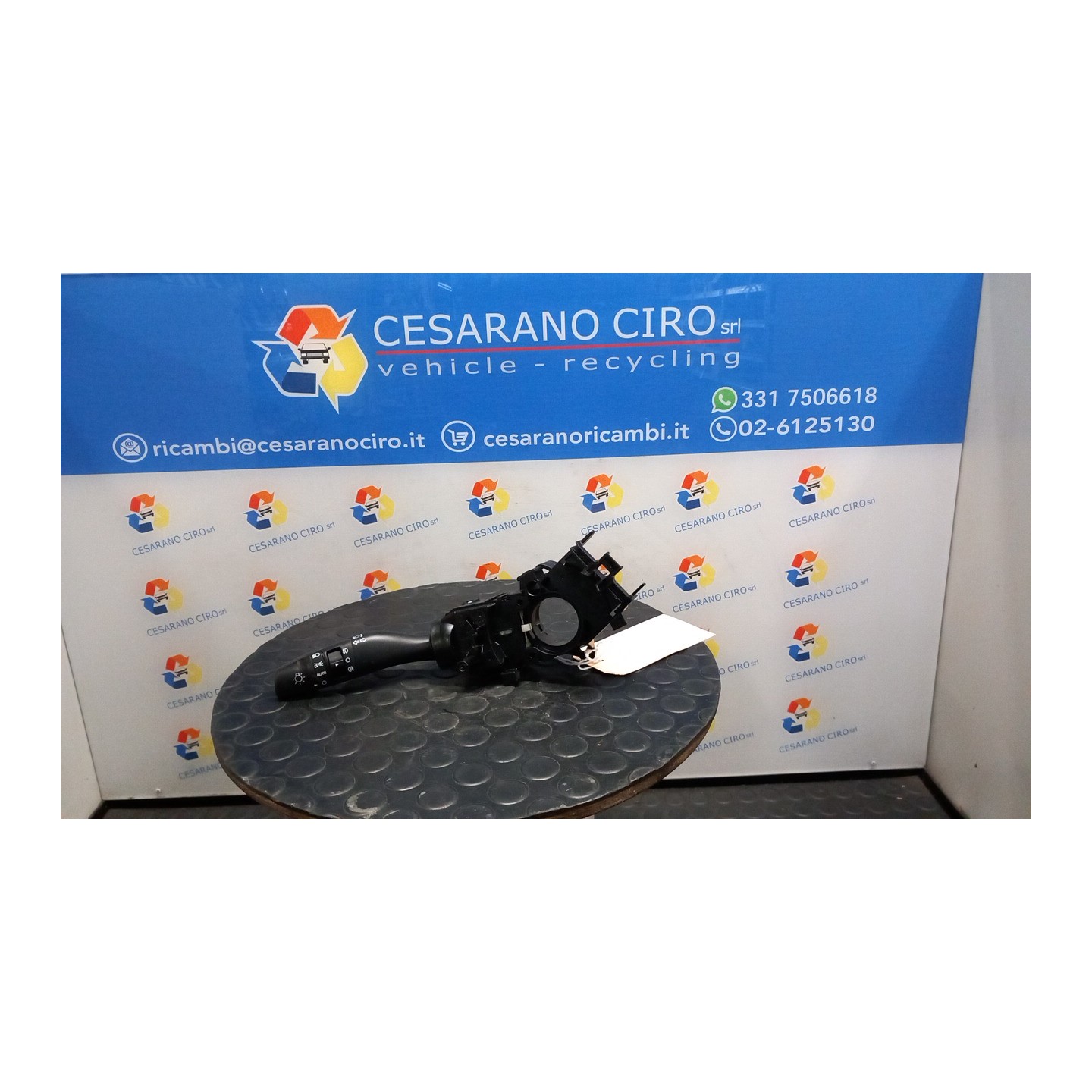 BLOCCO COMANDO VOLANTE LUCI 039 KIA CARENS 3A SERIE (04/13-01/17) D4FD 93410A4520