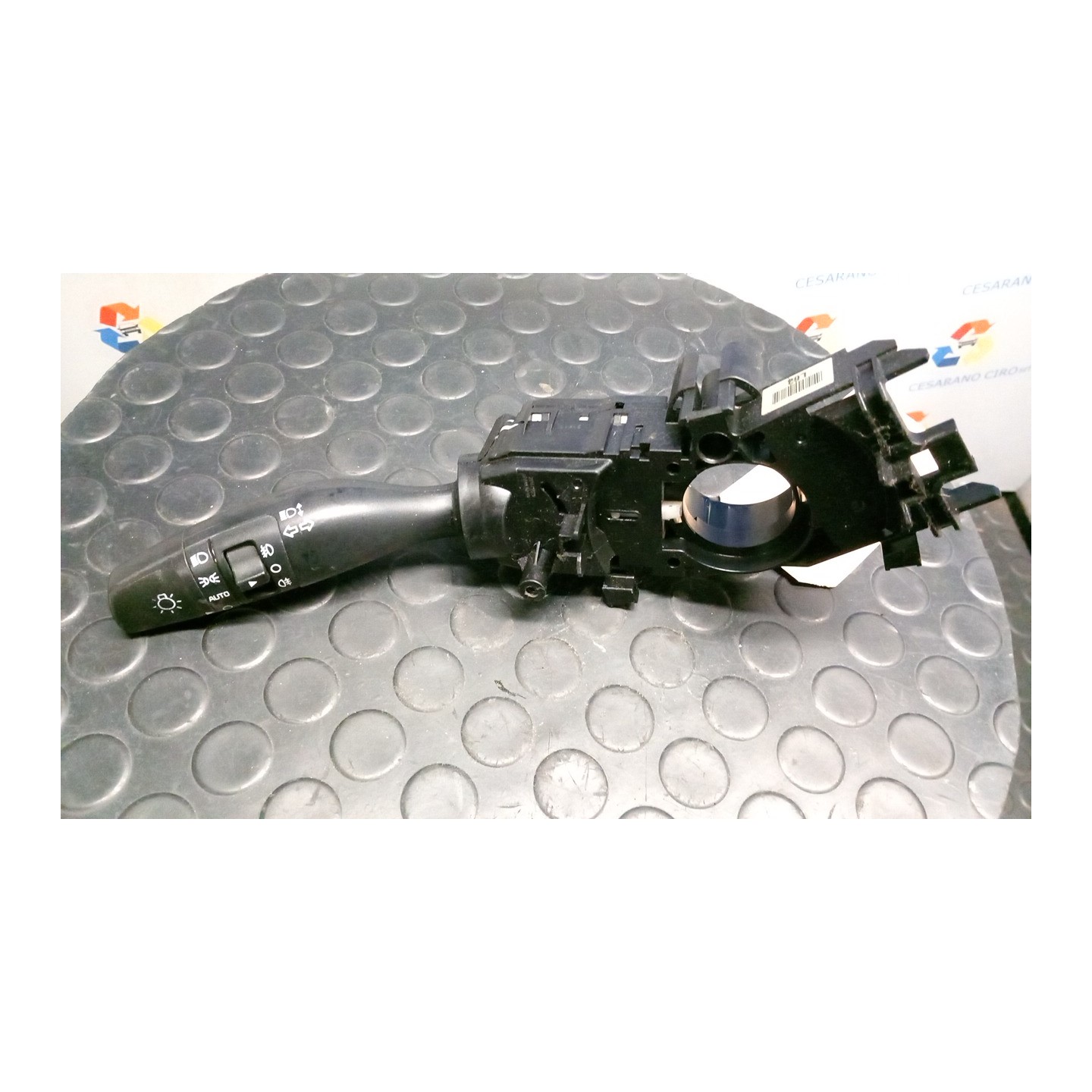 BLOCCO COMANDO VOLANTE LUCI 039 KIA CARENS 3A SERIE (04/13-01/17) D4FD 93410A4520