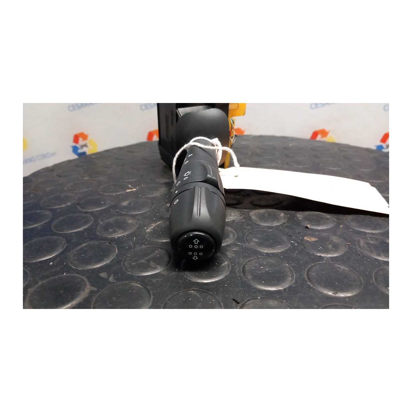 BLOCCO COMANDI TERGICRISTALLI 046 RENAULT CAPTUR (04/13-09/17) H4BA4 8201168013