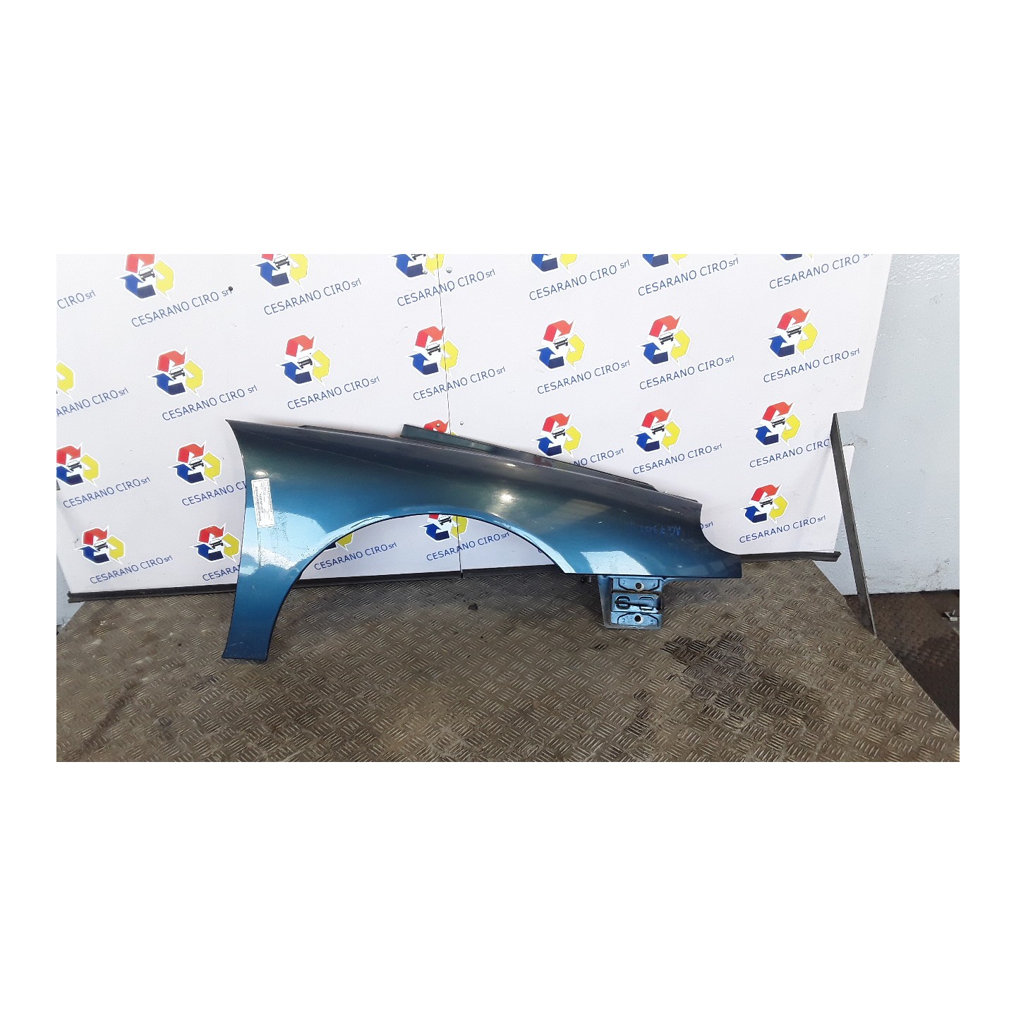 PARAFANGO ANT. DX. 086 RENAULT LAGUNA 1A SERIE (06/98-02/01) F4PA7 7751698032