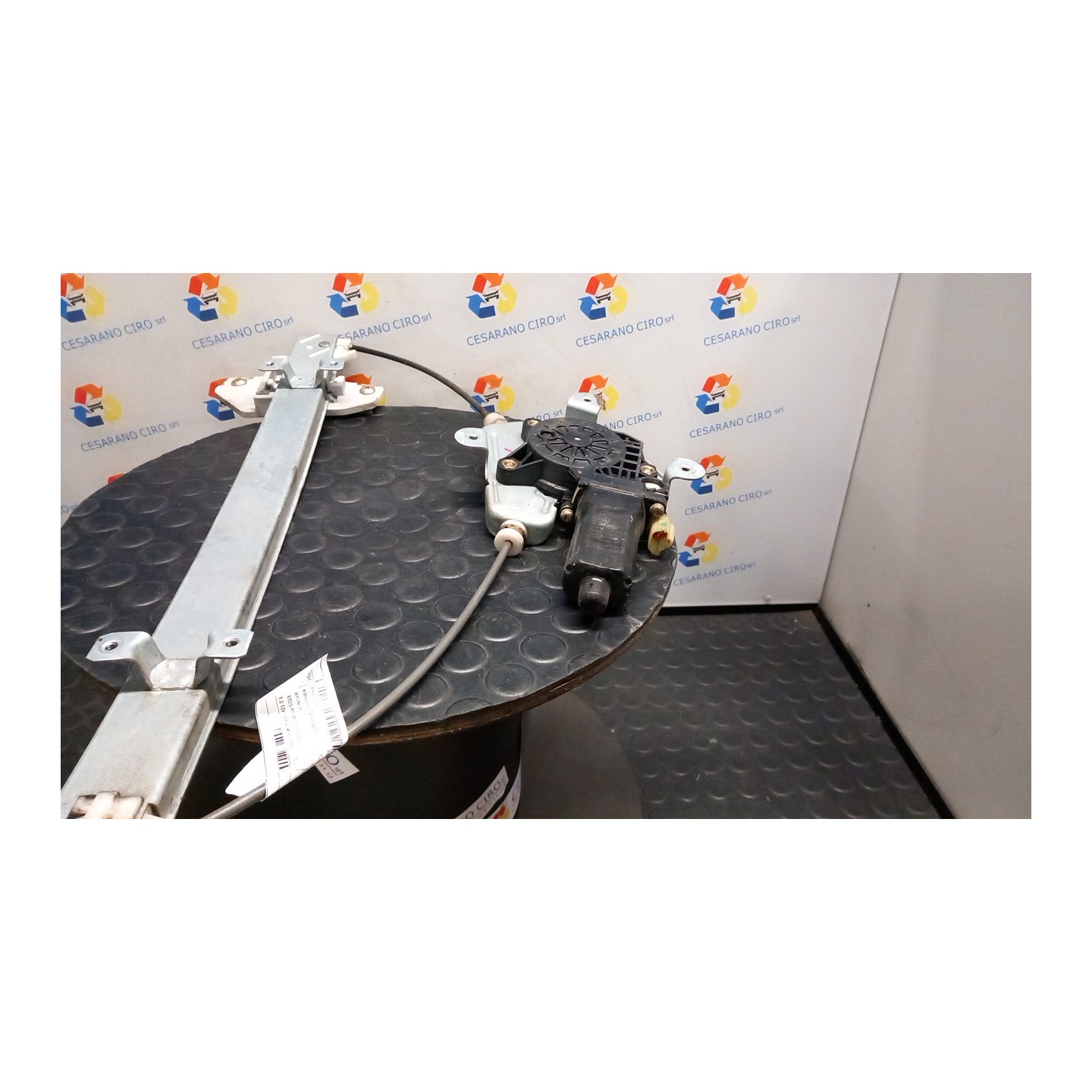 ALZACRISTALLO ELETTR. PORTA ANT. SX. 002 HYUNDAI ATOS PRIME (12/99-09/03) G4HC 8240306010