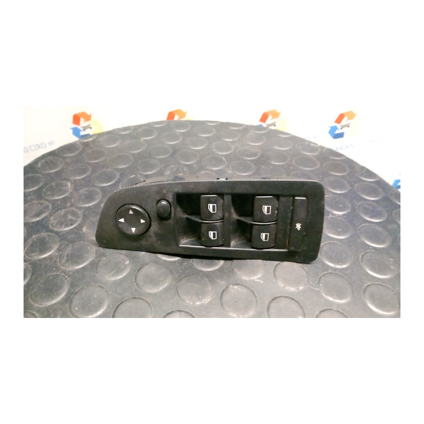 BLOCCO COMANDI ALZACRISTALLI E RETROVISORI EST. NERO SX. 071 BMW SERIE 1 (E81/E87) (03/07-12/12 N47D20C 61319216555