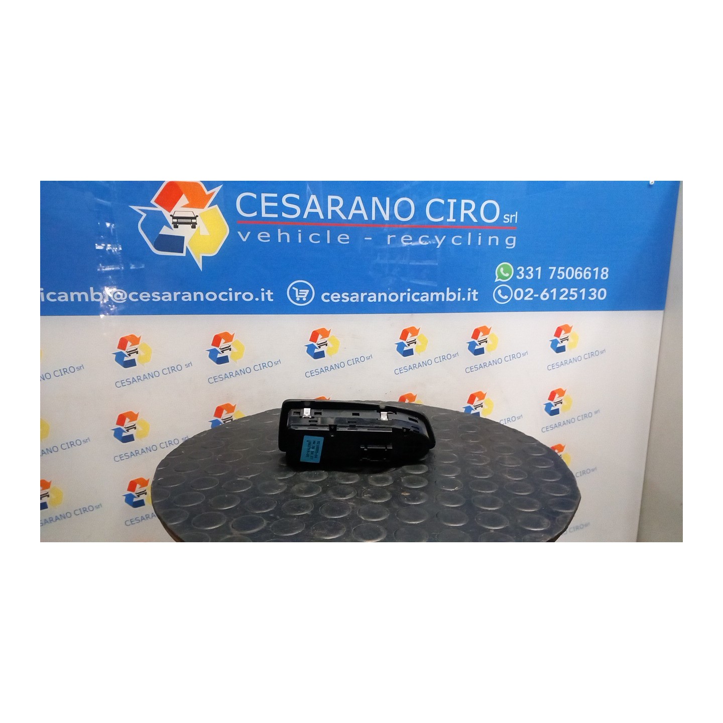 BLOCCO COMANDI ALZACRISTALLI E RETROVISORI EST. NERO SX. 071 BMW SERIE 1 (E81/E87) (03/07-12/12 N47D20C 61319216555
