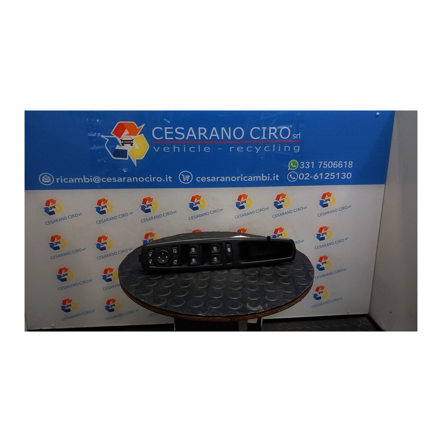 BLOCCO COMANDI ALZACRISTALLI E RETROVISORI EST. 090 RENAULT SCENIC 3A SERIE (04/09-10/13) K9KJ8 809610014R