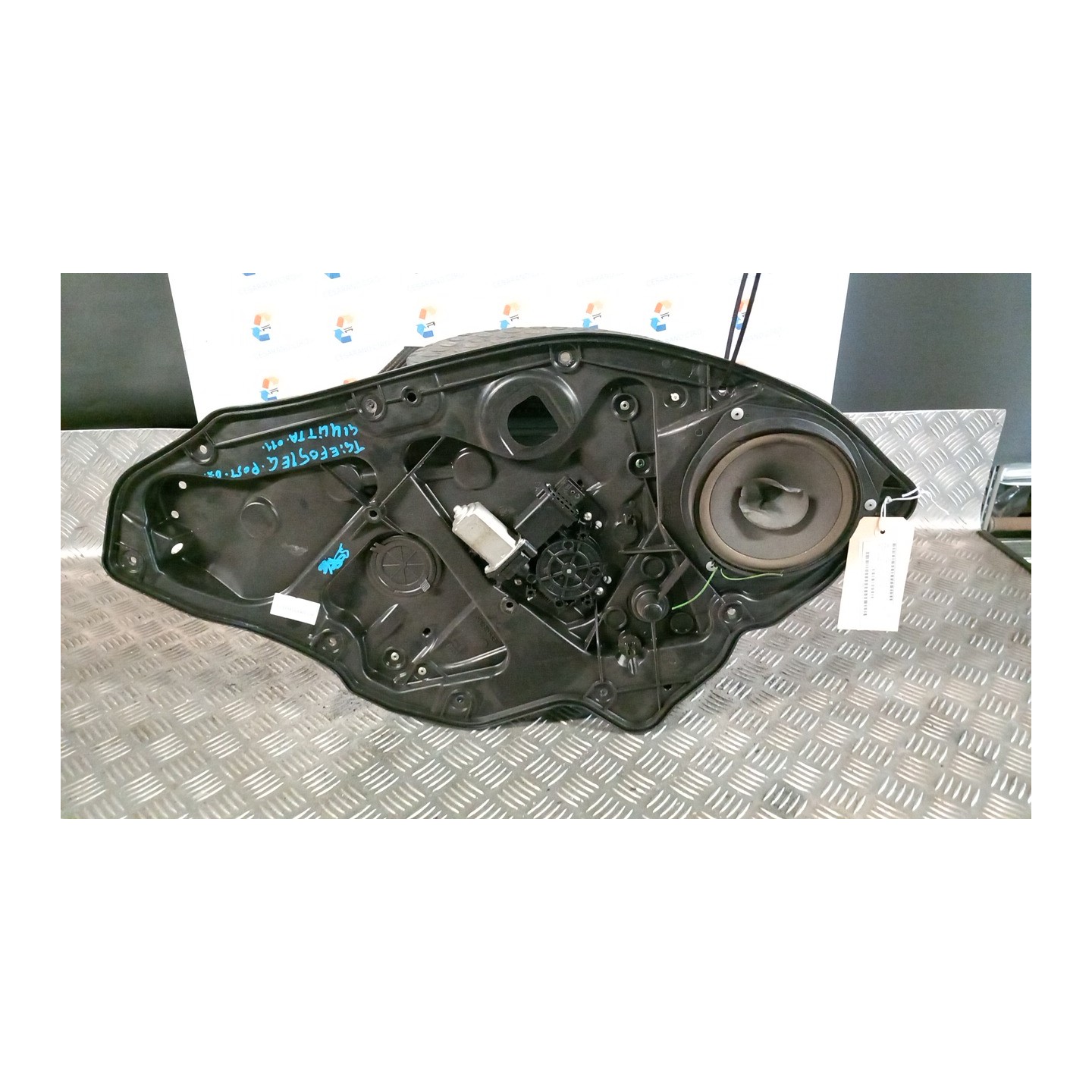 ALZACRISTALLO ELETTR. PORTA POST. DX. 107 ALFA ROMEO GIULIETTA (6Q) (02/16-) 940B4000 71754421