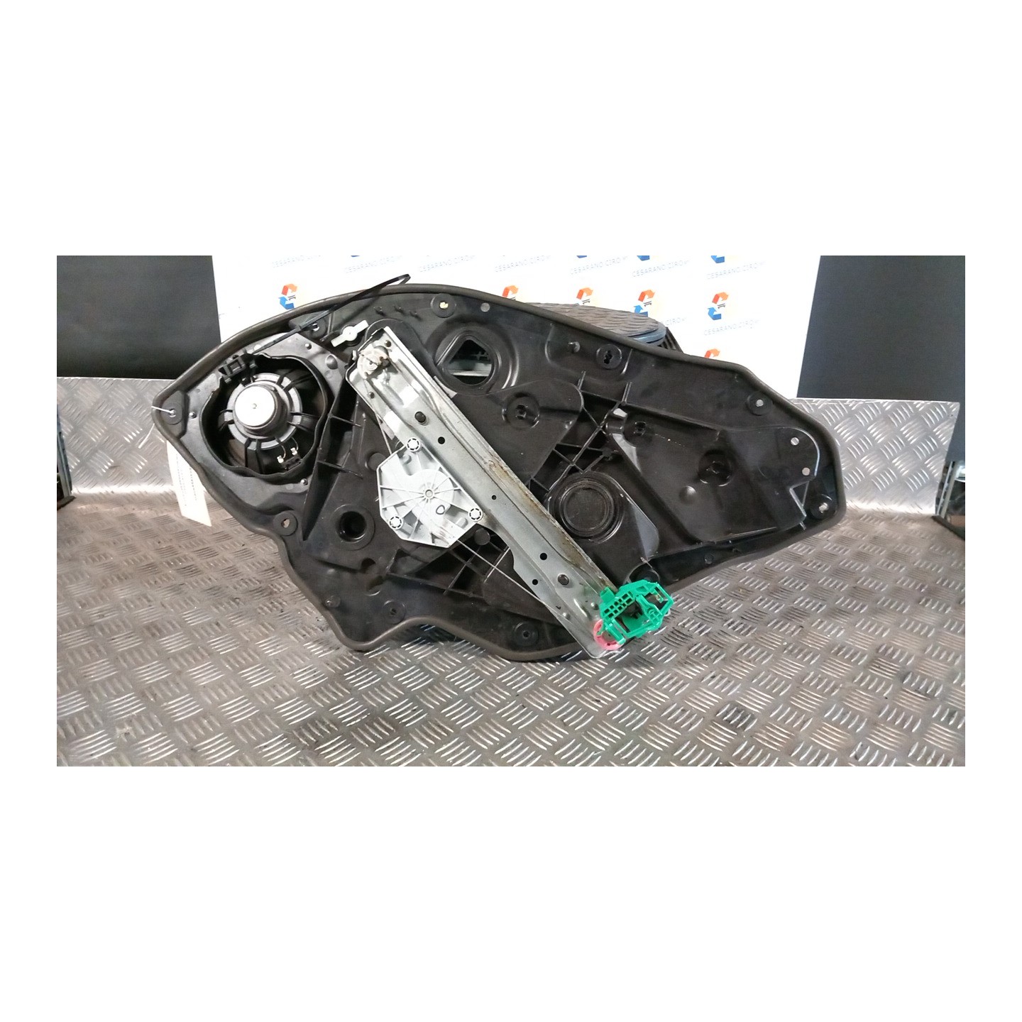 ALZACRISTALLO ELETTR. PORTA POST. DX. 108 ALFA ROMEO GIULIETTA (6Q) (02/16-) 940B4000 71754421