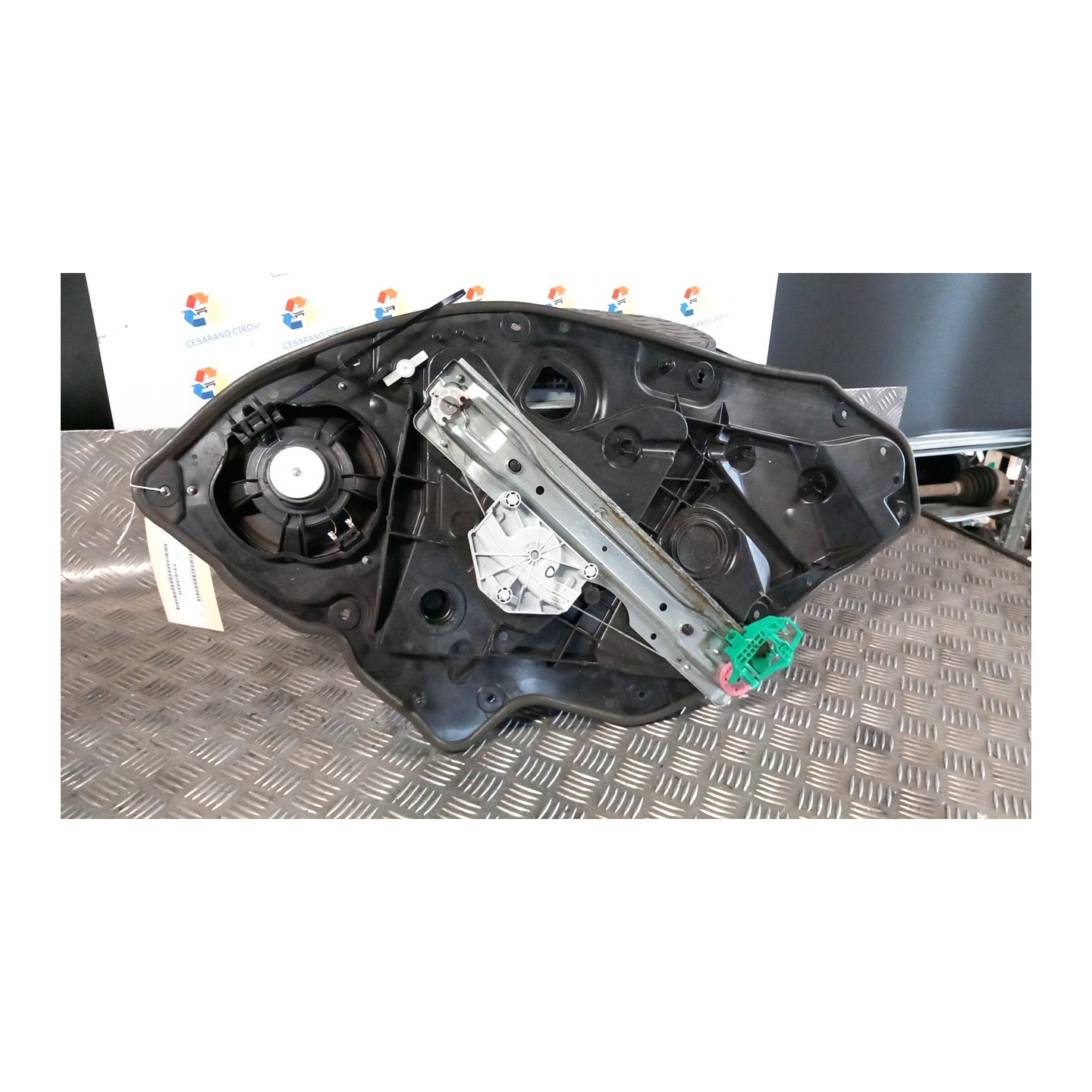 ALZACRISTALLO ELETTR. PORTA POST. DX. 108 ALFA ROMEO GIULIETTA (6Q) (02/16-) 940B4000 71754421