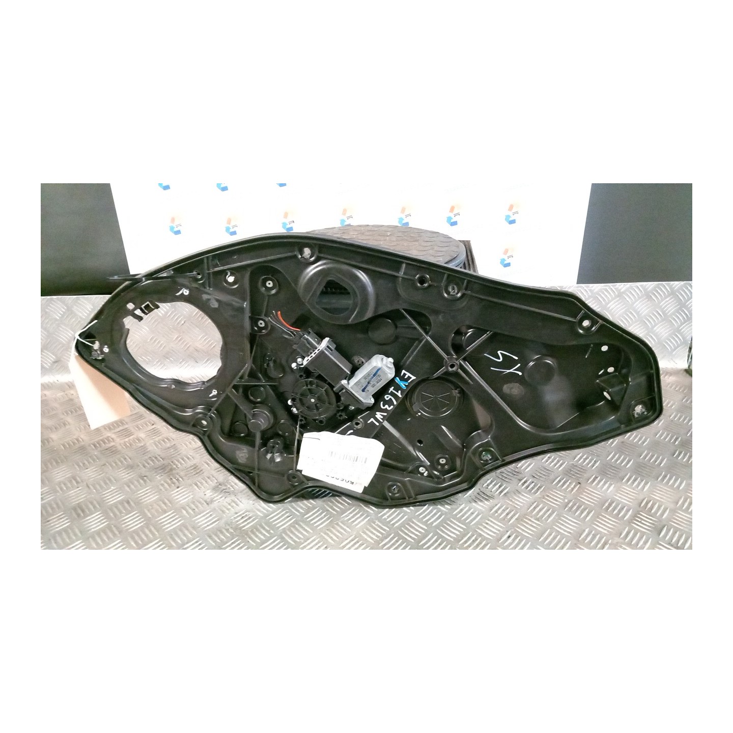 ALZACRISTALLO ELETTR. PORTA POST. SX. 110 ALFA ROMEO GIULIETTA (6Q) (02/16-) 940B4000 71754422
