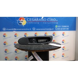 BLOCCO COMANDI ALZACRISTALLI SX. 007 RENAULT CLIO 2A SERIE (05/01-11/10) D4FG7 8200084008